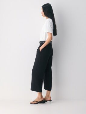 Wilfred Aritzia Black Cropped Effortless Crop Wide-Leg  Pants Crepette Sz 4 Used